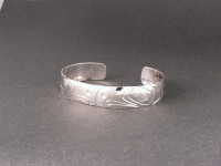 Sterling silver hand carved little eagle bracelet D44 $250.00