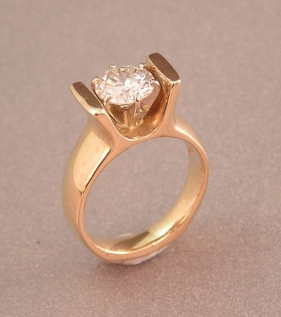 14kt yellow gold dream ring with 2ct diamond