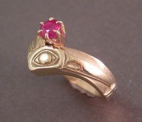 5mm Ruby on 14kt yellow Hummingbird Ring